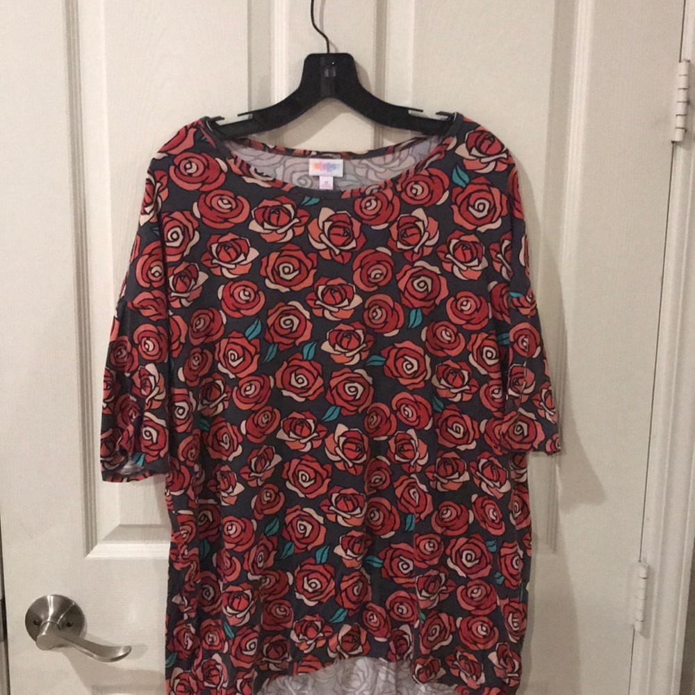 Med LuLaRoe Irma, great cond, Disney roses